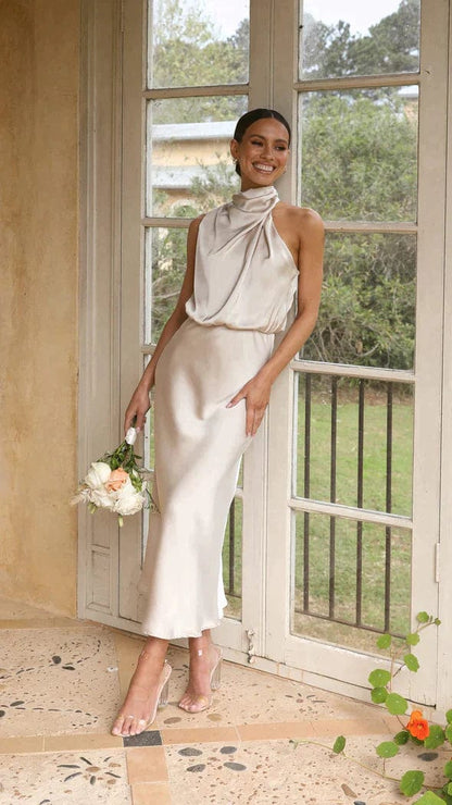 MW | Glänzendes langes Kleid