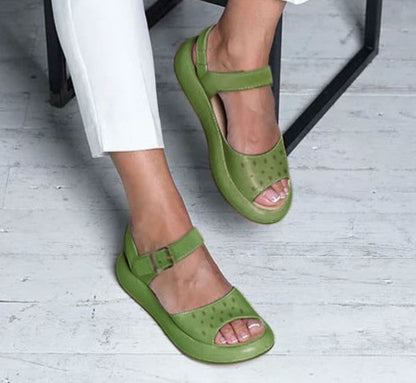 EM | Offene Sandalen mit verstellbarem Riemen