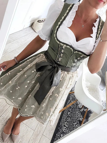 MW | Dreiteiliges Set im Dirndl-Stil: Kleid mit Spitzen- und Punktedekor