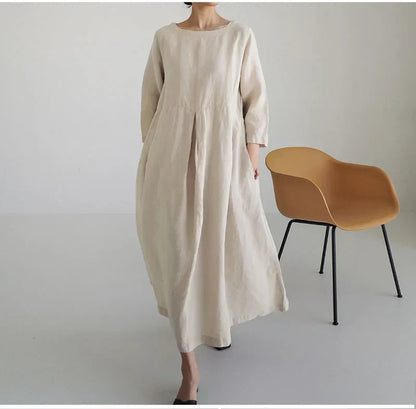 EM | Langes Kleid mit langen Ärmeln