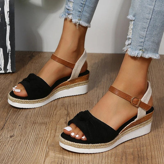 EM | Modische Sandalen