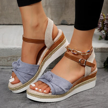 EM | Modische Sandalen