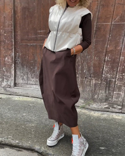 MW | Einfaches einfarbiges Kleid mit langen Ärmeln und Taschen