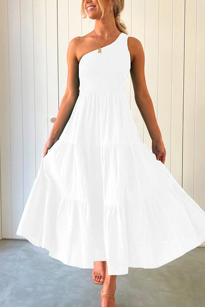 MW | Schulterfreies, ärmelloses, gerafftes Maxikleid mit Rüschen