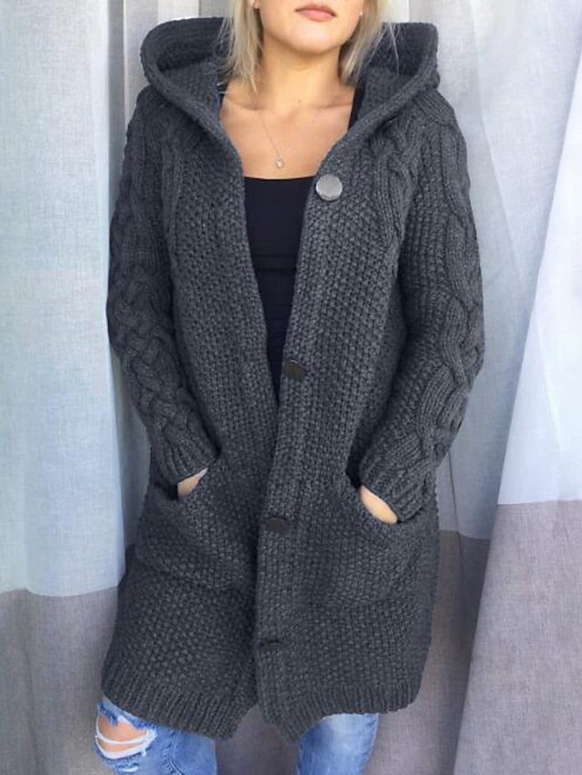 EM | Strickjacke mit Kapuze aus Grobstrick