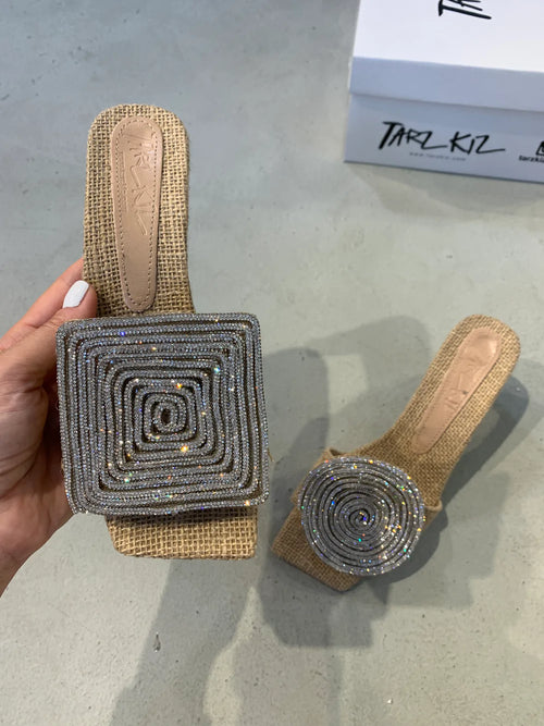 EM | Quadratische runde Sandalen mit Absätzen