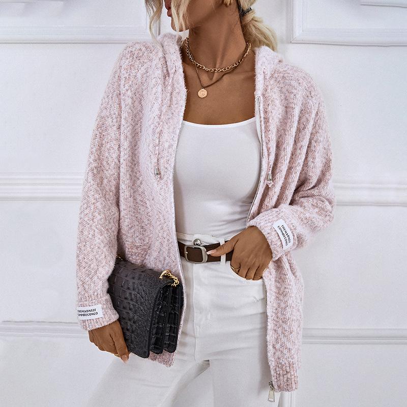 MW | Klassische und stilvolle Winter-Strickjacke