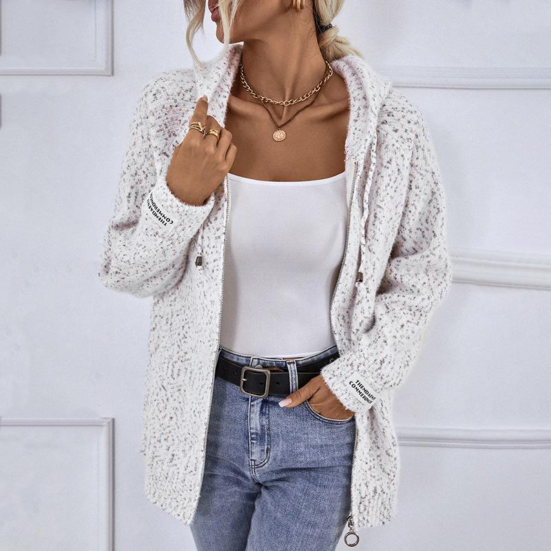 MW | Klassische und stilvolle Winter-Strickjacke
