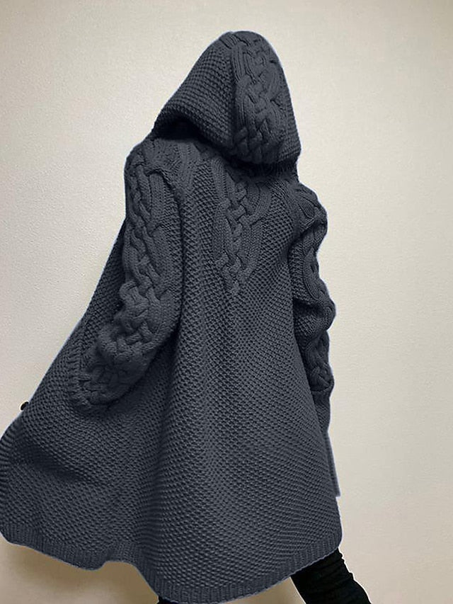 EM | Strickjacke mit Kapuze aus Grobstrick