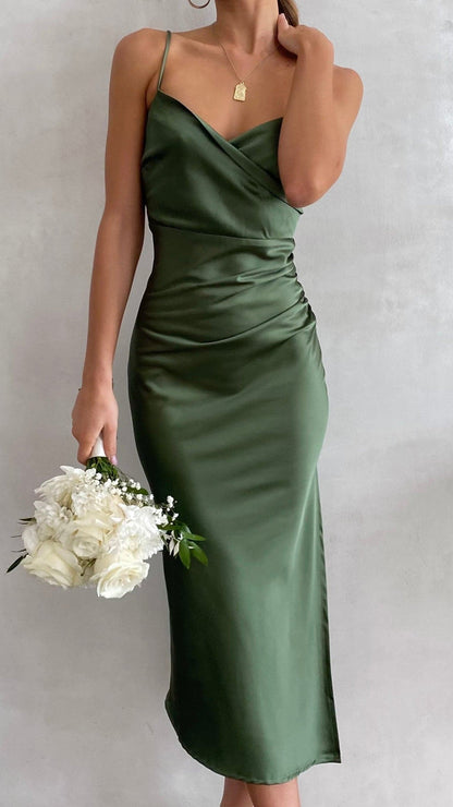 MW | Midi-Abendkleid mit schmalen Trägern und raffinierten Falten