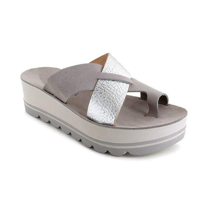 EM | Stilvolle Plateausandalen mit gekreuzten Riemen